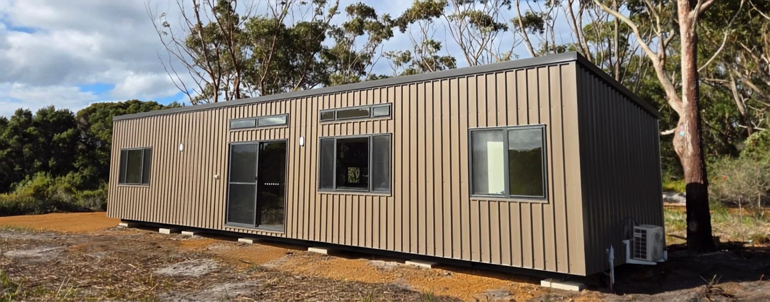 4 - cabin in WA with brwon cladding